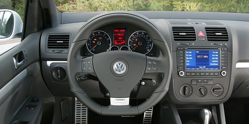 VW Golf MK5 (Left hand drive (LHD))