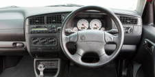 VW Golf MK3  (Volante a destra)